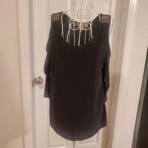 Diana Belle open shoulder top ✨️